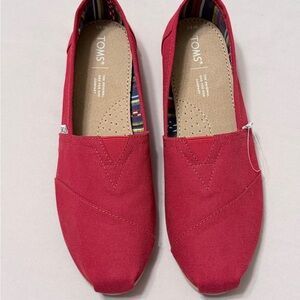 TOMS Women's Classic Red Canvas Flats